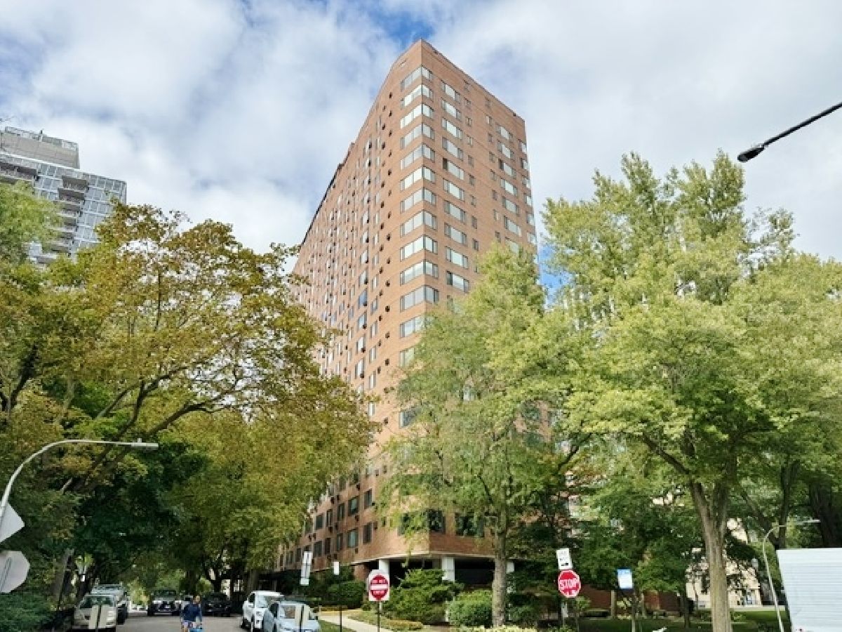 Condominiums Rented Darien Condominium Chicago Illinois, 3100 Lake Shore