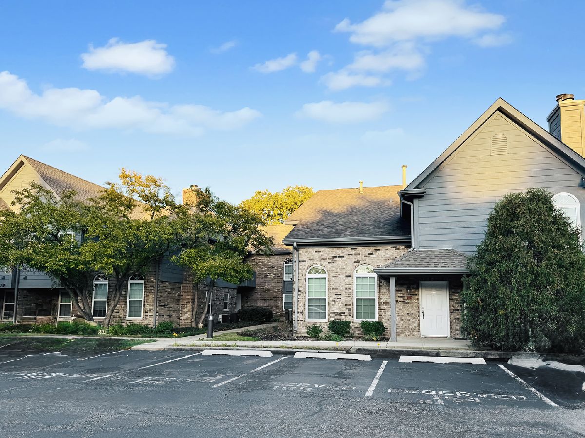  Rented Naperville Illinois, 35 Foxcroft