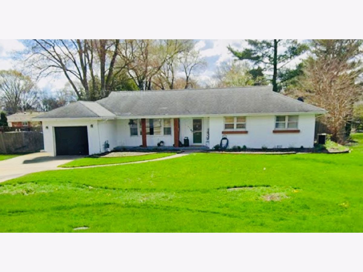  For Rent Aurora Illinois, 2124 Prairie