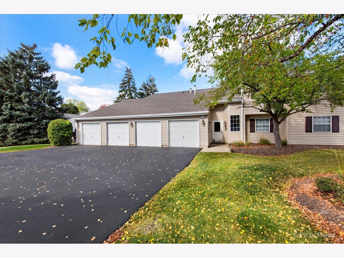  For Sale Streamwood Illinois, 48 Victoria Lane