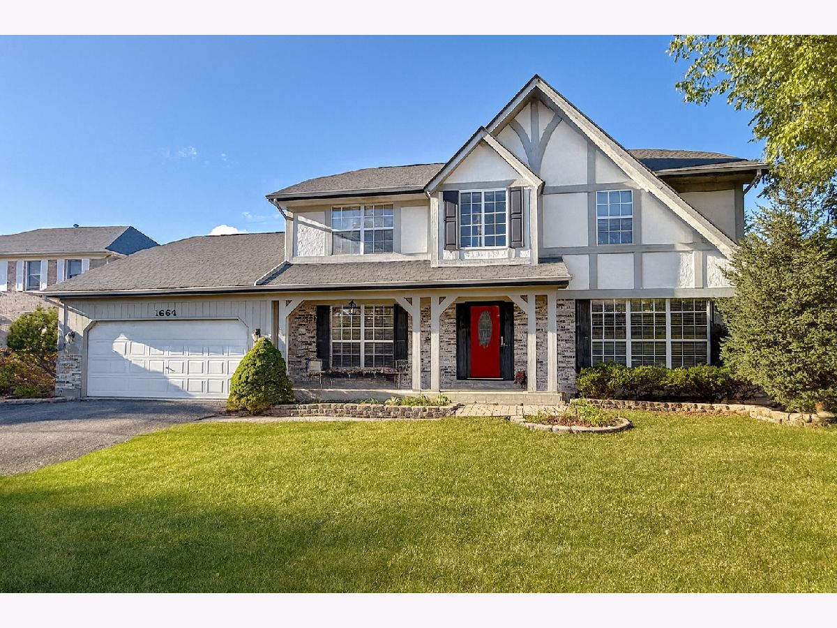  For Sale Mundelein Illinois, 1664 Brighton Drive