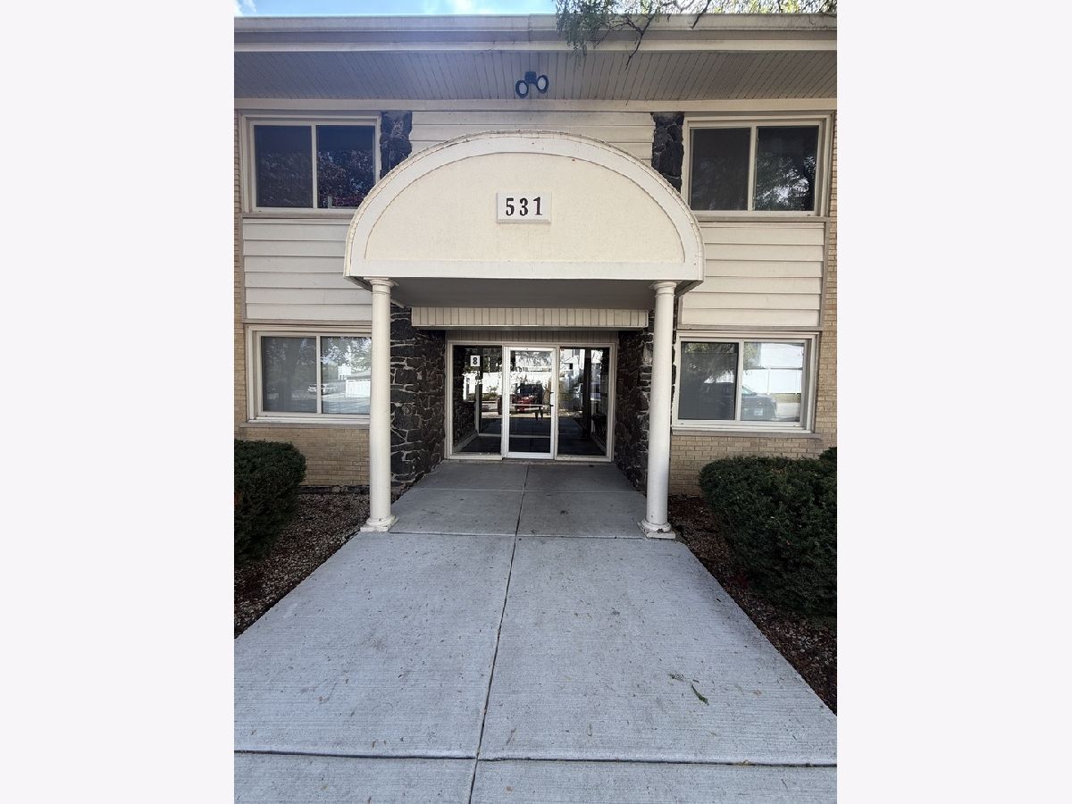  For Sale Clarendon Hills Illinois, 531 Carlysle Drive