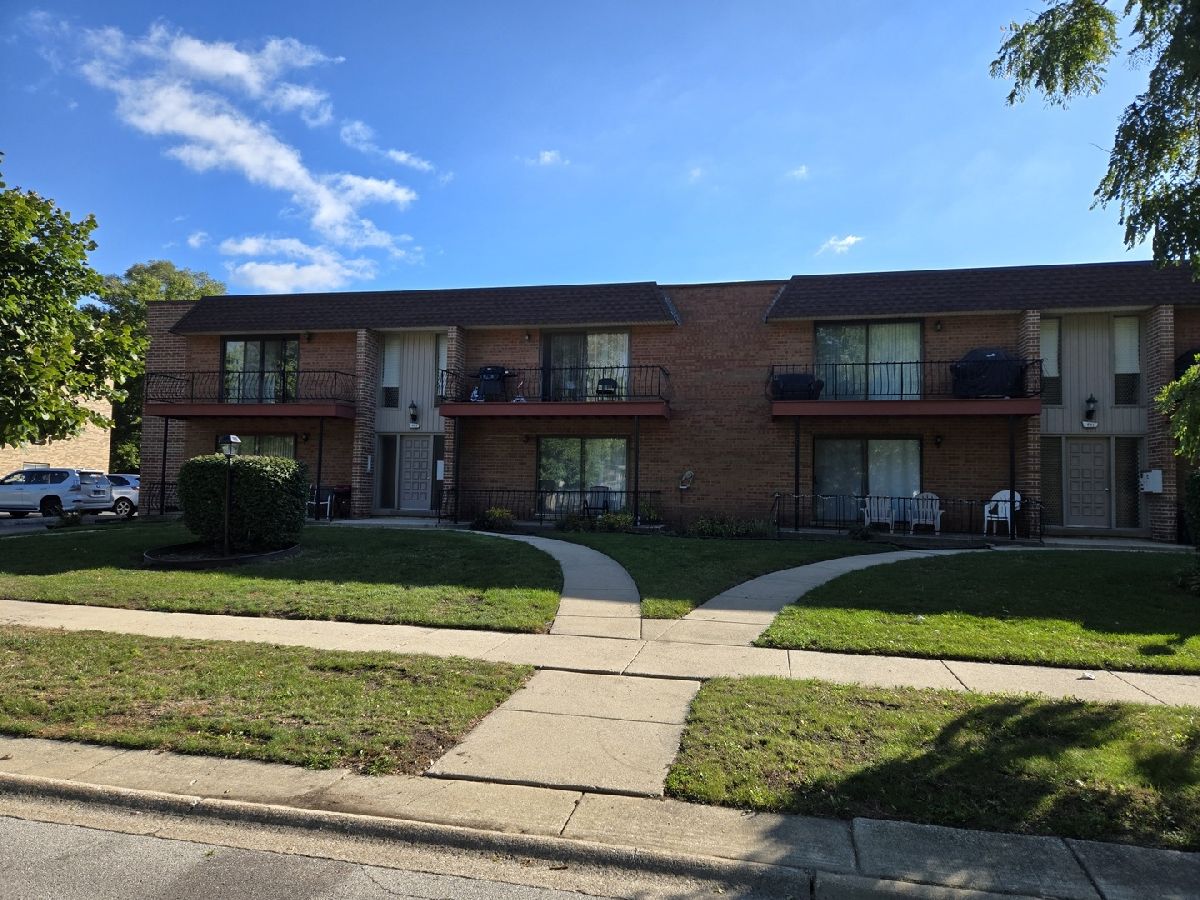 For Sale Glenwood Illinois, 643 Carroll Parkway