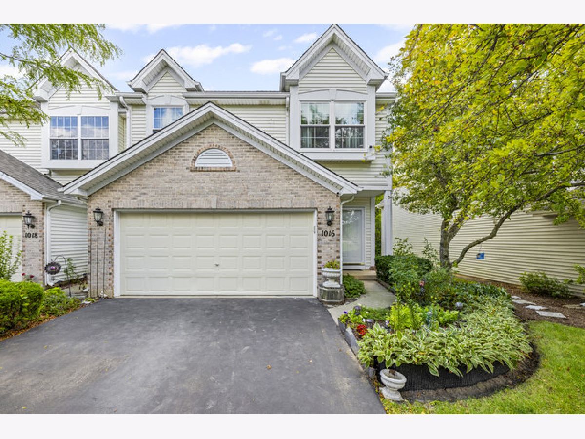  For Rent Lake In The Hills Illinois, 1016 Viewpoint