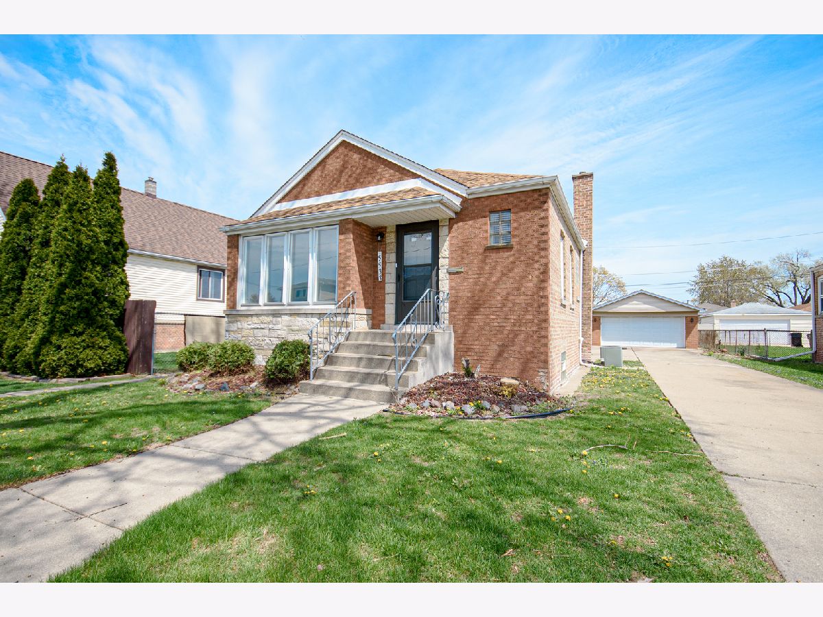  For Sale Chicago Illinois, 5533 Menard Avenue