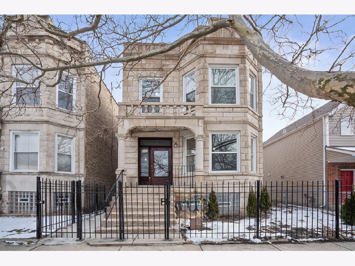 Rented Chicago Illinois, 1355 Springfield