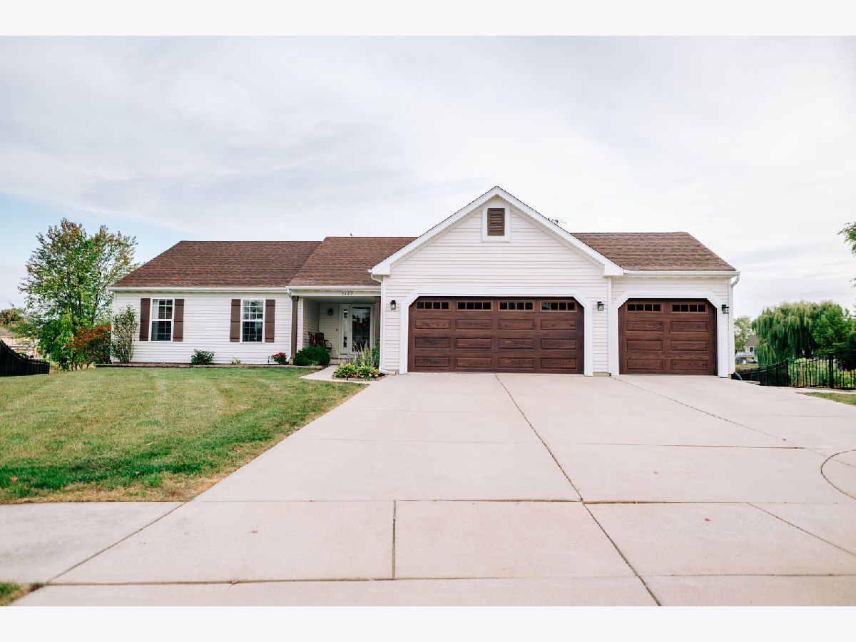  For Sale Sandwich Illinois, 1307 Fairlee Court
