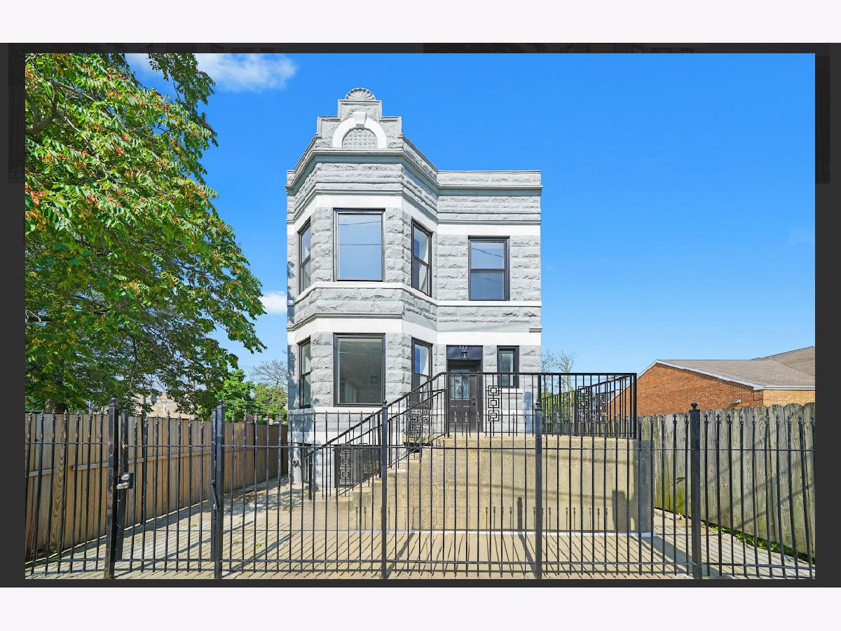  For Sale Chicago Illinois, 322 Kostner Avenue