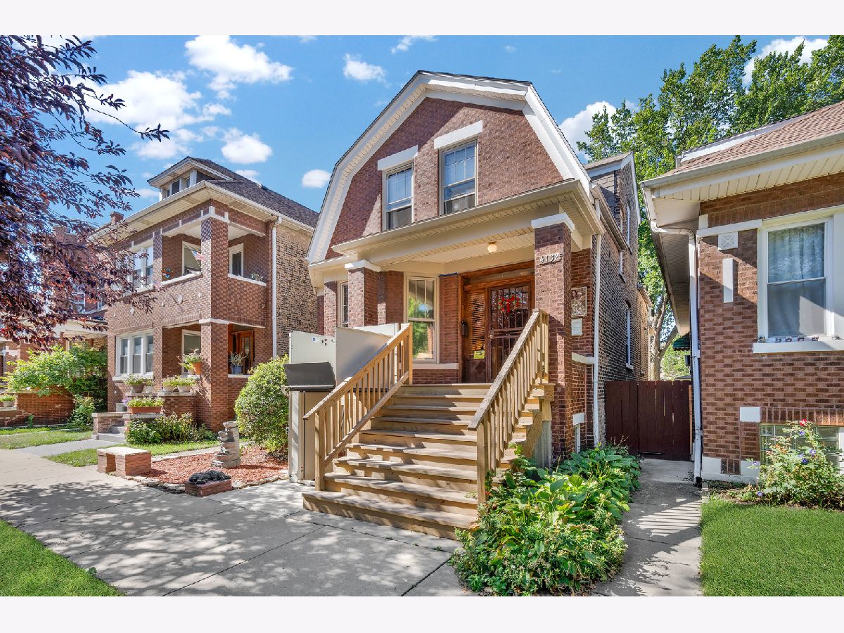 For Sale Chicago Illinois, 4132 Mozart Street
