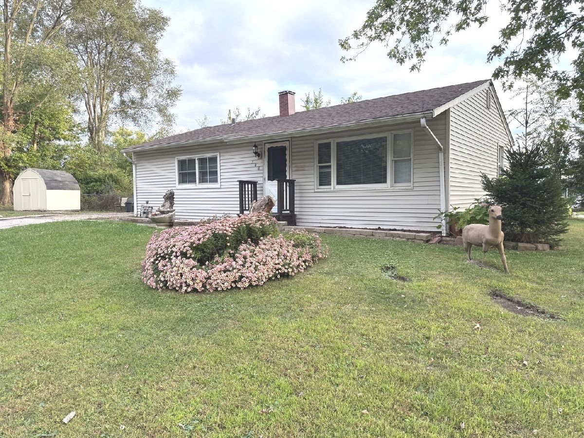  For Sale Carpentersville Illinois, 308 Amarillo Court