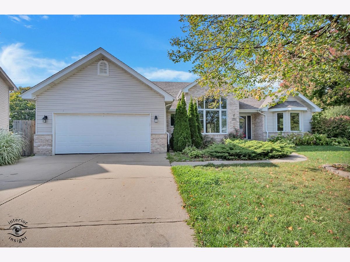  For Sale New Lenox Illinois, 513 Pueblo Drive
