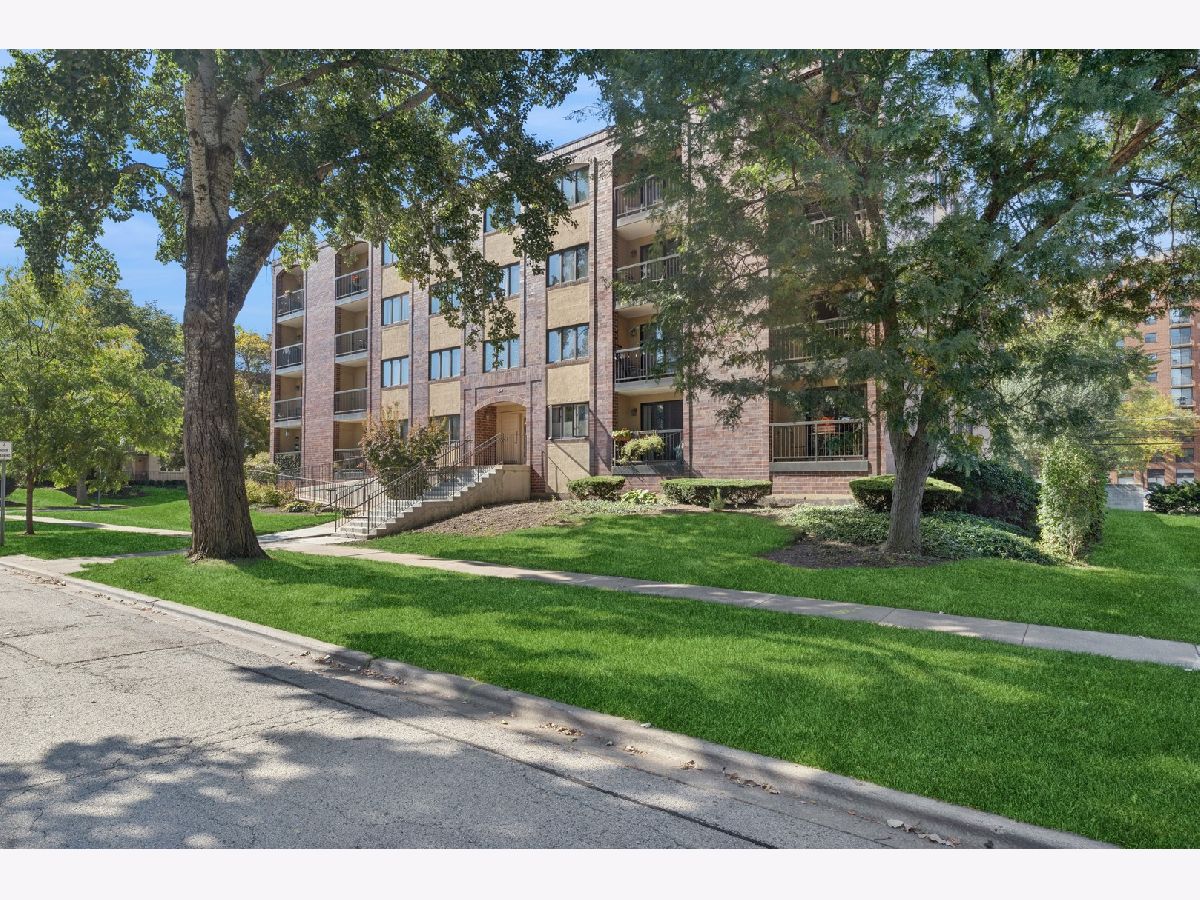  For Sale Arlington Heights Illinois, 104 Pine Avenue
