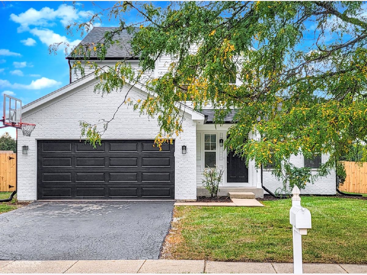 Townhomes & Homes For Sale Broken Arrow Arrowhead Lockport Illinois, 16701 Seneca Drive