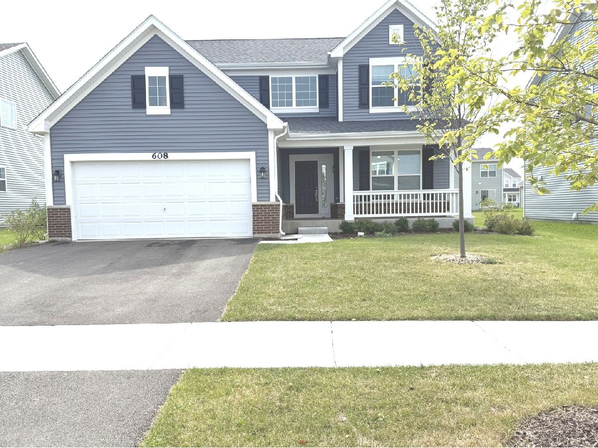 Homes For Sale Piper Glen Oswego Illinois, 608 Henry Lane
