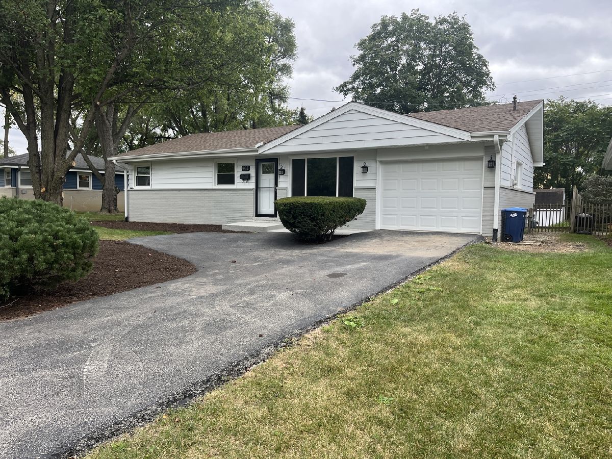  For Sale Clarendon Hills Illinois, 403 Burlington Avenue