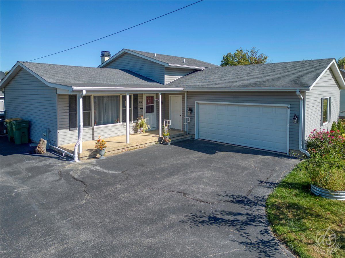 For Sale Kirkland Illinois, 115 South Street