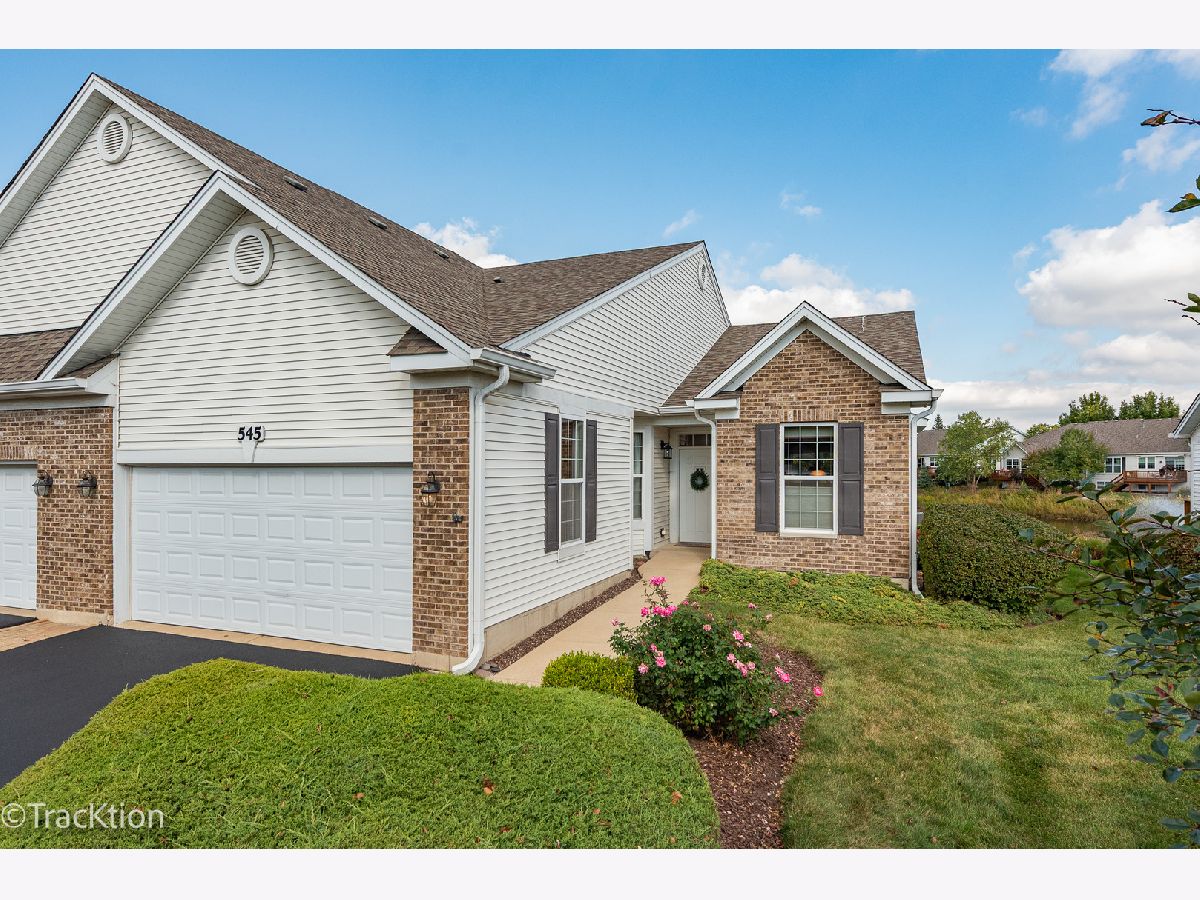  For Sale Carol Stream Illinois, 545 Woodhill Drive