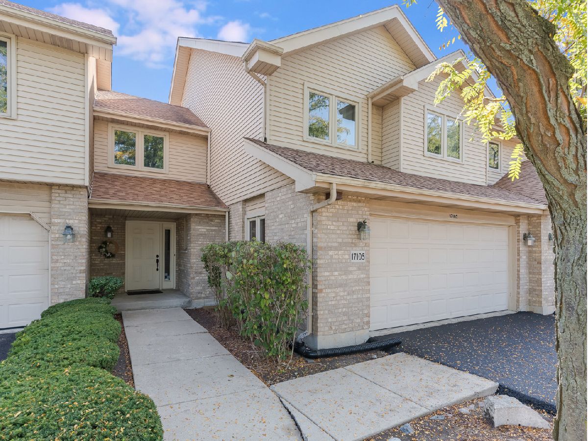  For Sale Tinley Park Illinois, 17105 Rochelle Lane