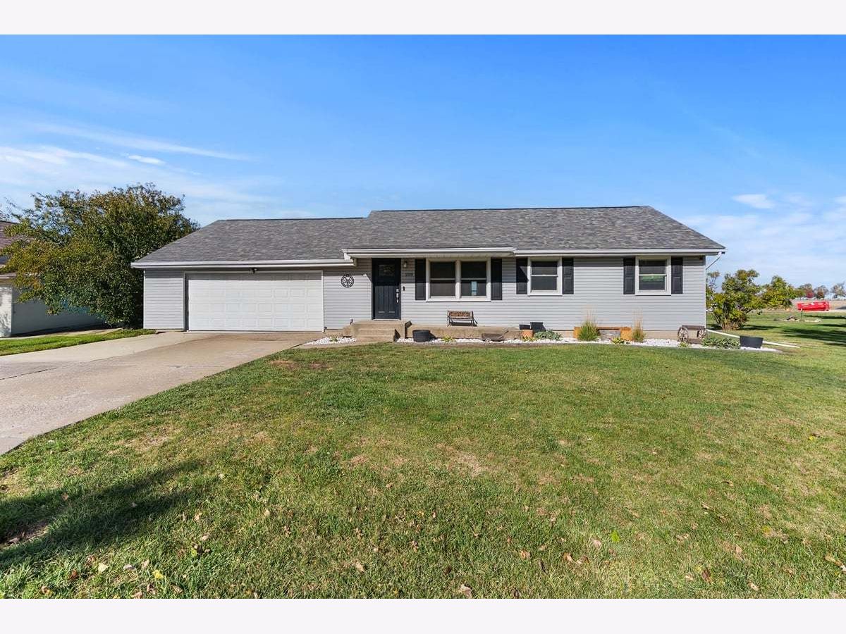  For Sale Gridley Illinois, 208 8th Street