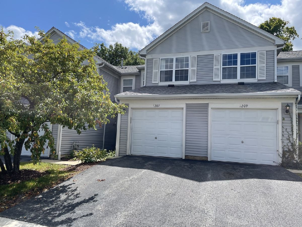  For Rent Carpentersville Illinois, 1207 Brookdale