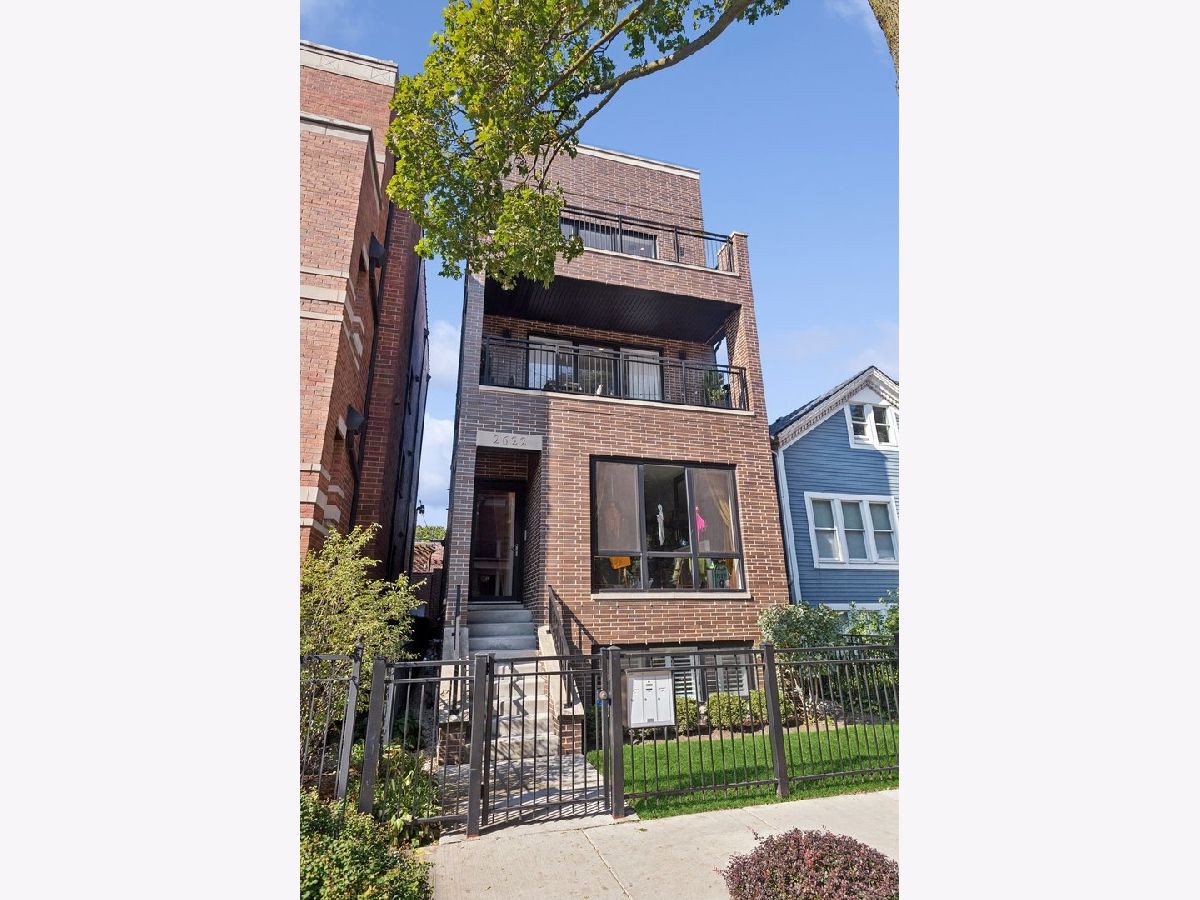  For Sale Chicago Illinois, 2622 Racine Avenue