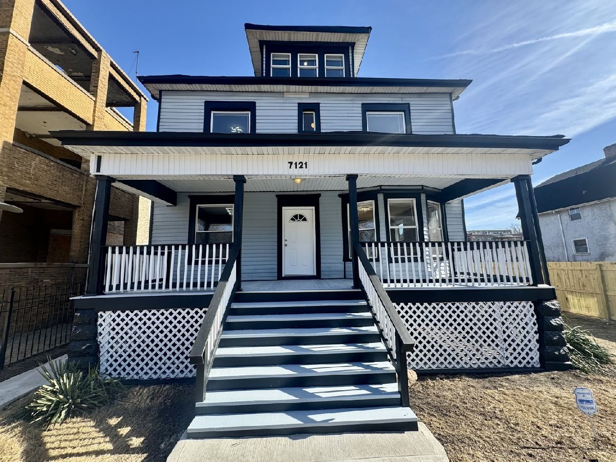  For Sale Chicago Illinois, 7121 Yale Avenue