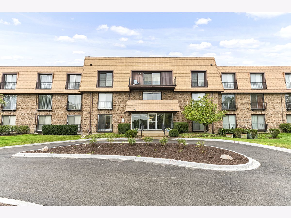  For Sale Northbrook Illinois, 4050 Dundee Road