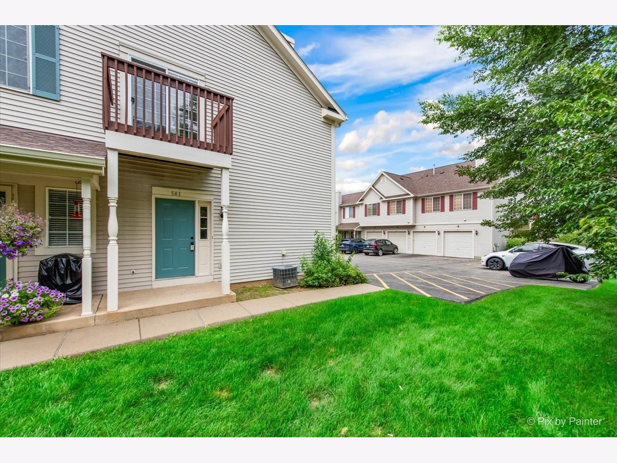  For Sale Fox Lake Illinois, 541 Fox Ridge Drive