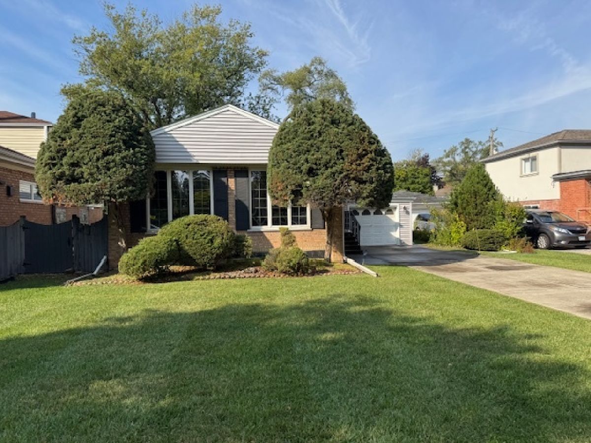 For Sale Niles Illinois, 8258 Ozark Avenue
