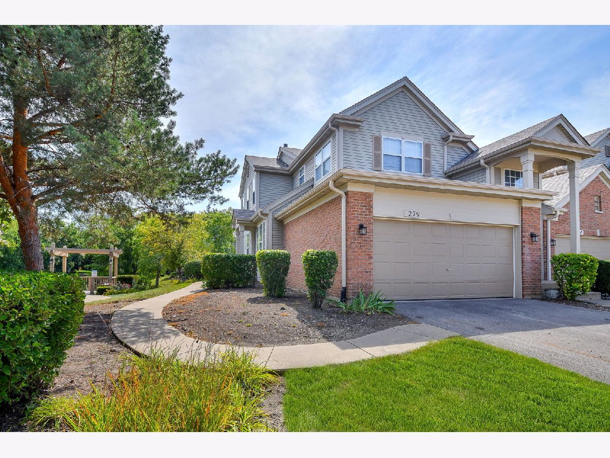  For Sale Glendale Heights Illinois, 279 Blue Spruce Lane