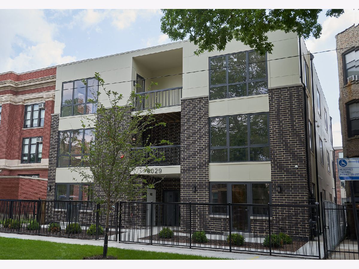 Rented Chicago Illinois, 6029 Champlain
