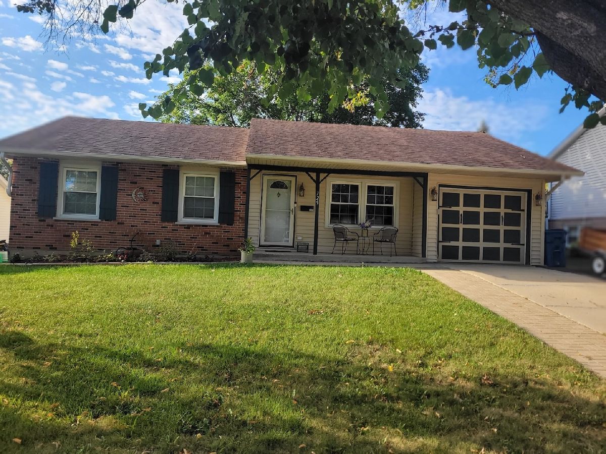  For Sale Glendale Heights Illinois, 729 Cynthia Lane