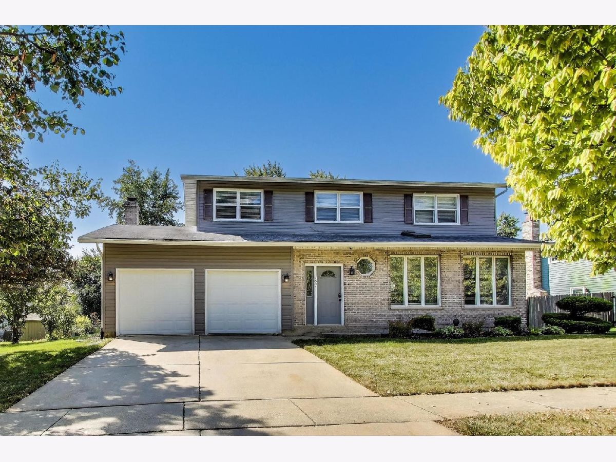 Homes & Condos & Townhomes For Sale Winston Woods Bolingbrook Illinois, 427 Charlestown Drive