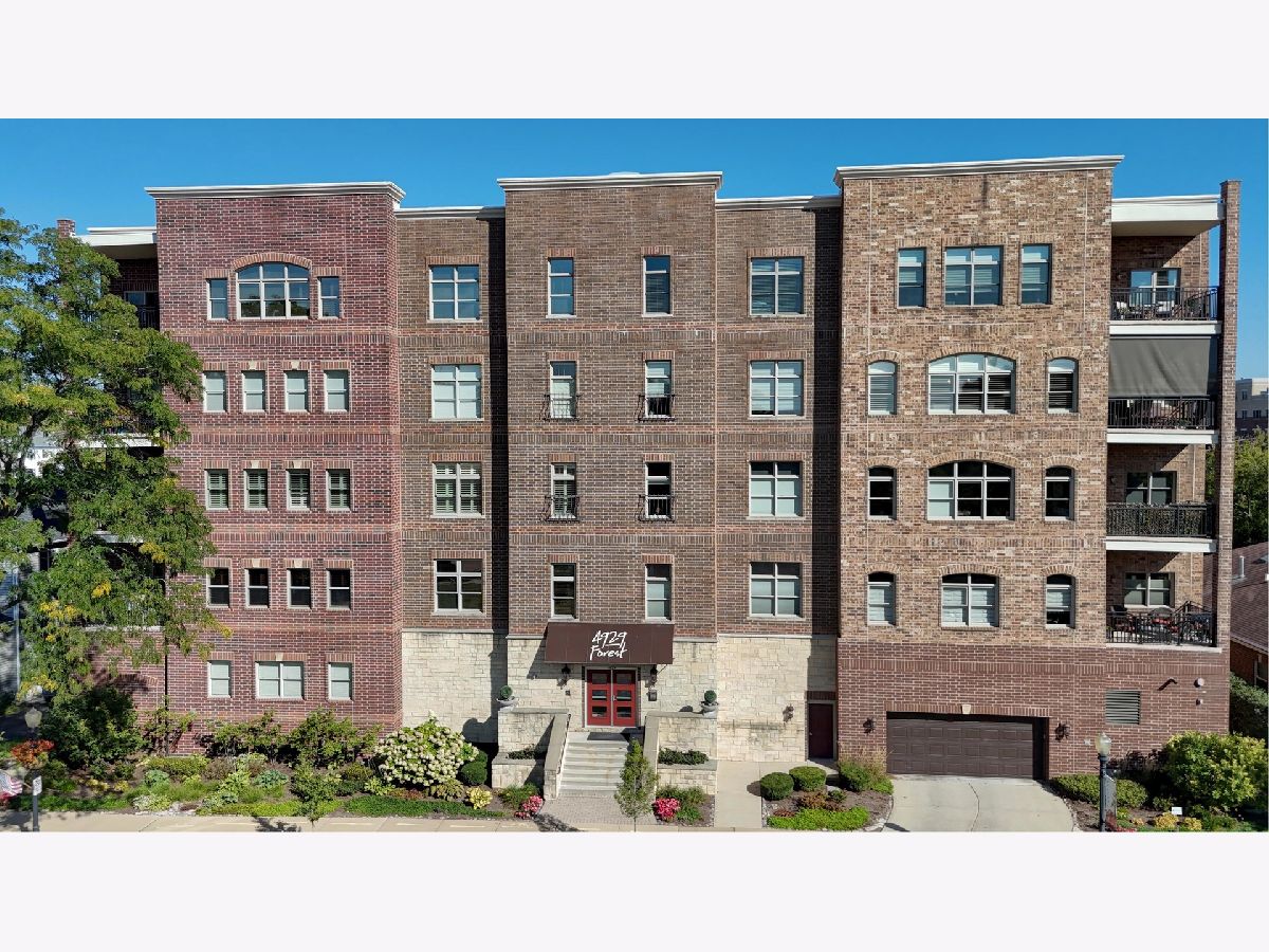 Condominiums & Homes For Sale 4929 Forest Downers Grove Illinois, 4929 Forest Avenue