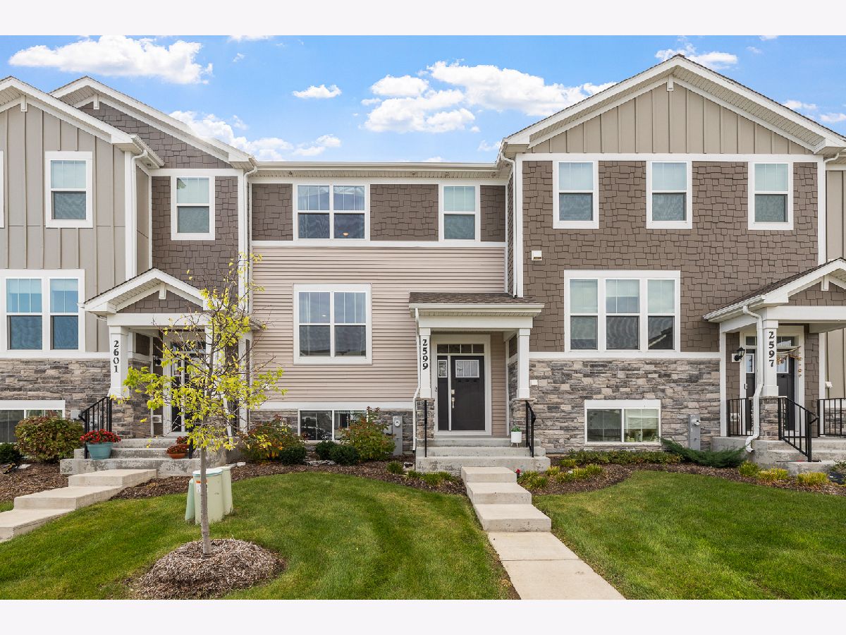 For Sale Mundelein Illinois, 2599 Martini Street