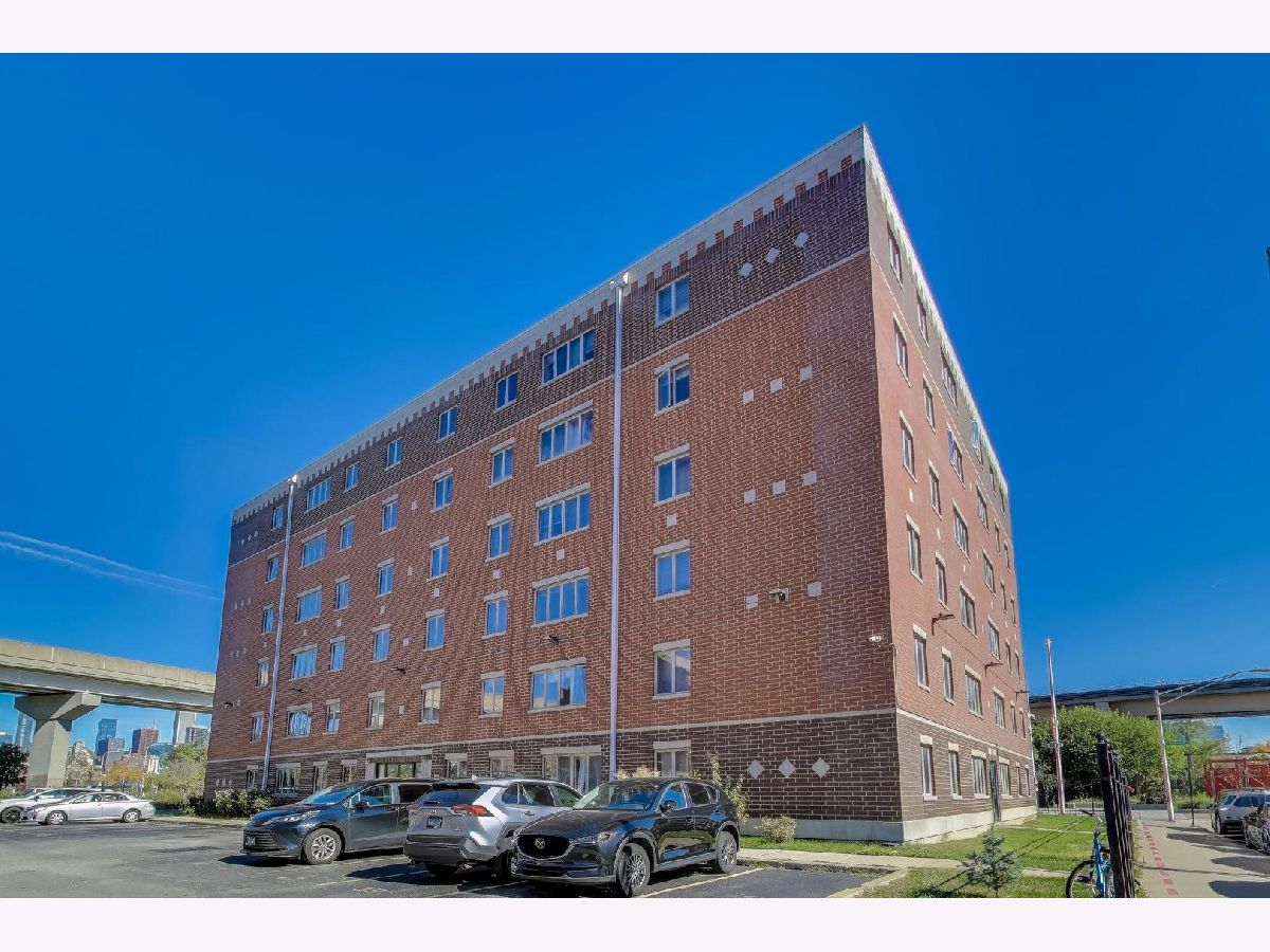  For Sale Chicago Illinois, 1828 Wentworth Avenue