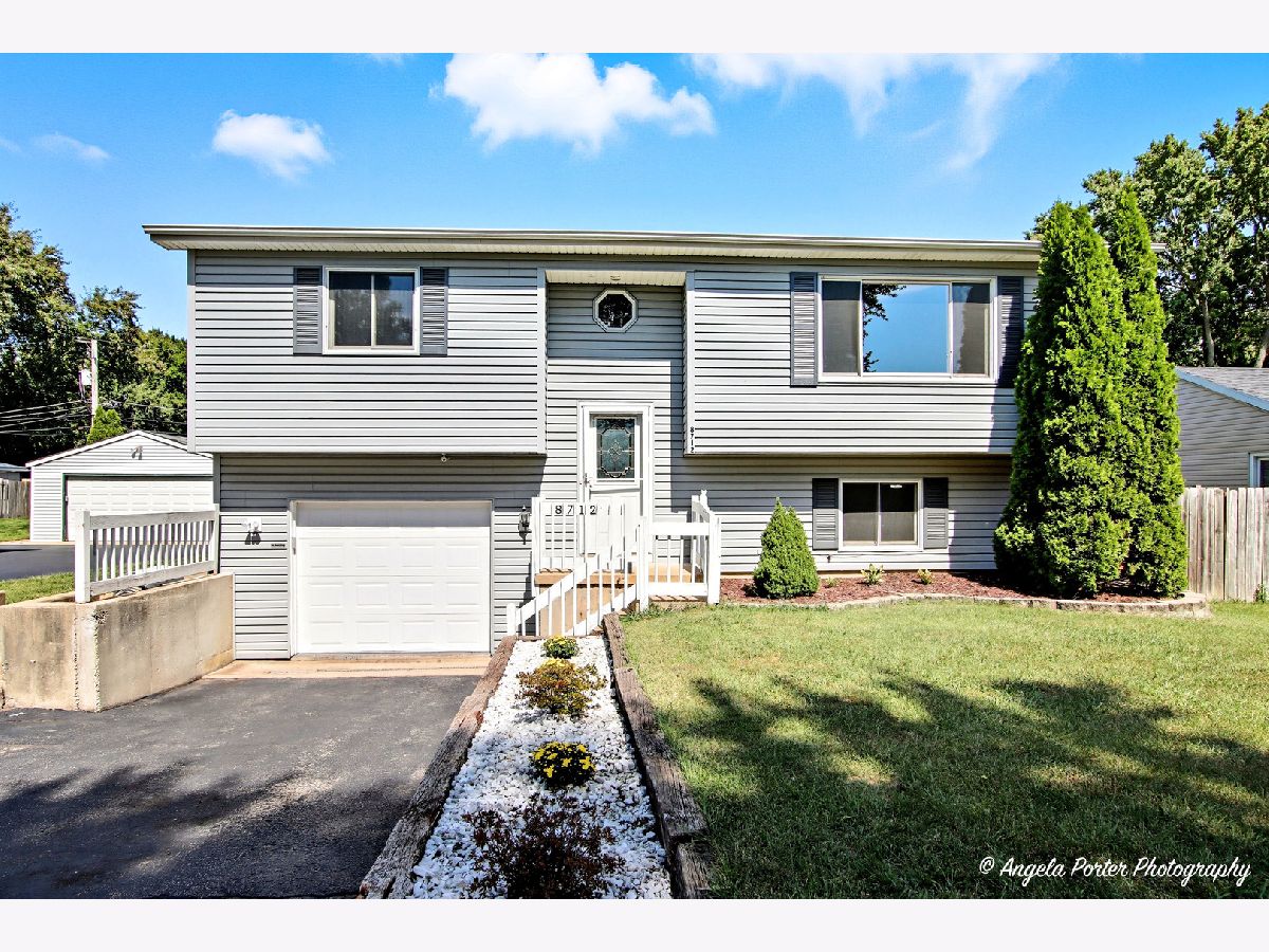  For Sale Wonder Lake Illinois, 8712 Ramble Road