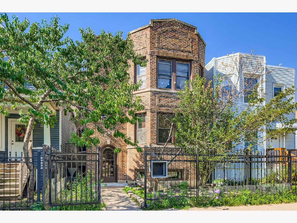 Rented Chicago Illinois, 1624 Hamlin