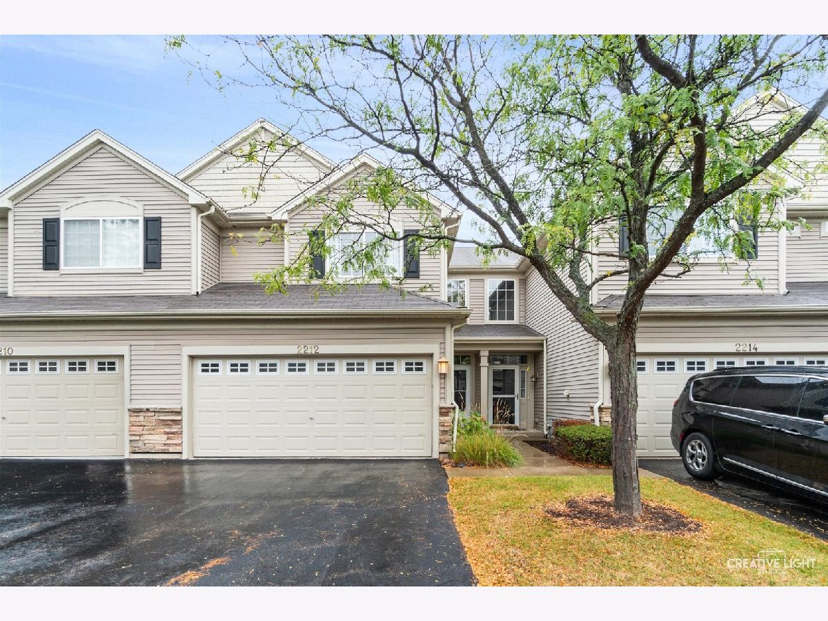  For Sale Montgomery Illinois, 2212 Gallant Fox Circle