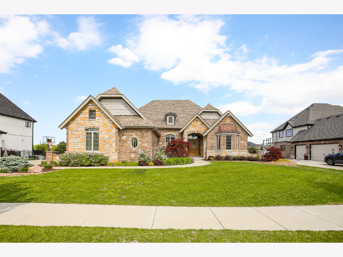  For Sale Frankfort Illinois, 22331 Majestic Lane