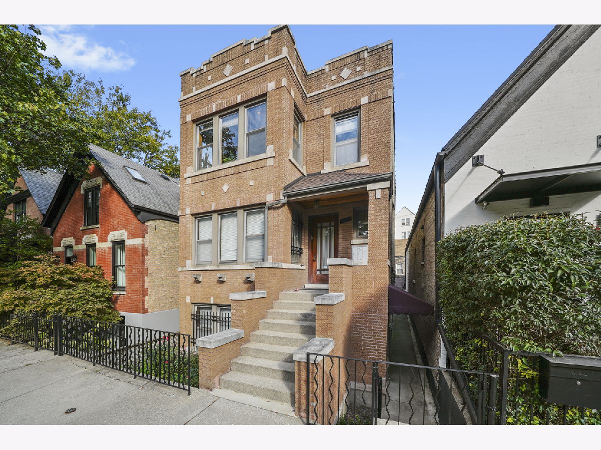  Rented Chicago Illinois, 2026 Charleston