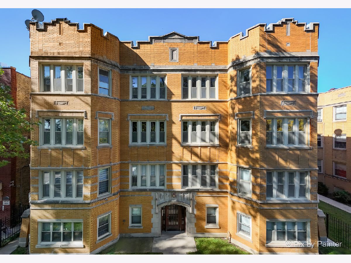  For Sale Chicago Illinois, 6226 Mozart Street