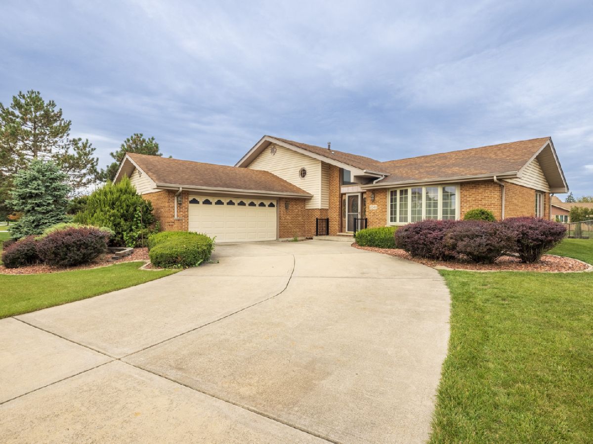  For Sale Tinley Park Illinois, 8548 Bethany Lane