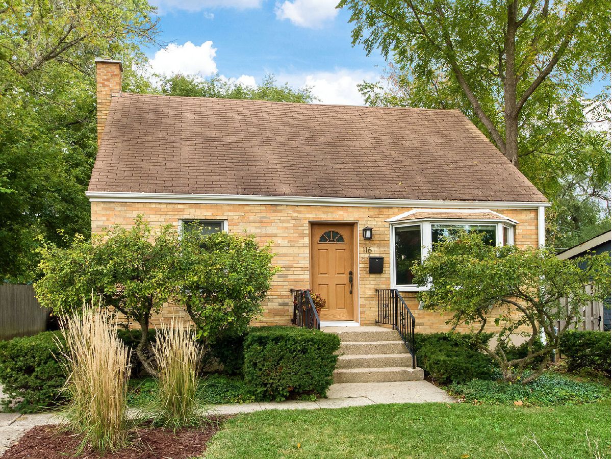  For Sale Mundelein Illinois, 116 Prairie Avenue