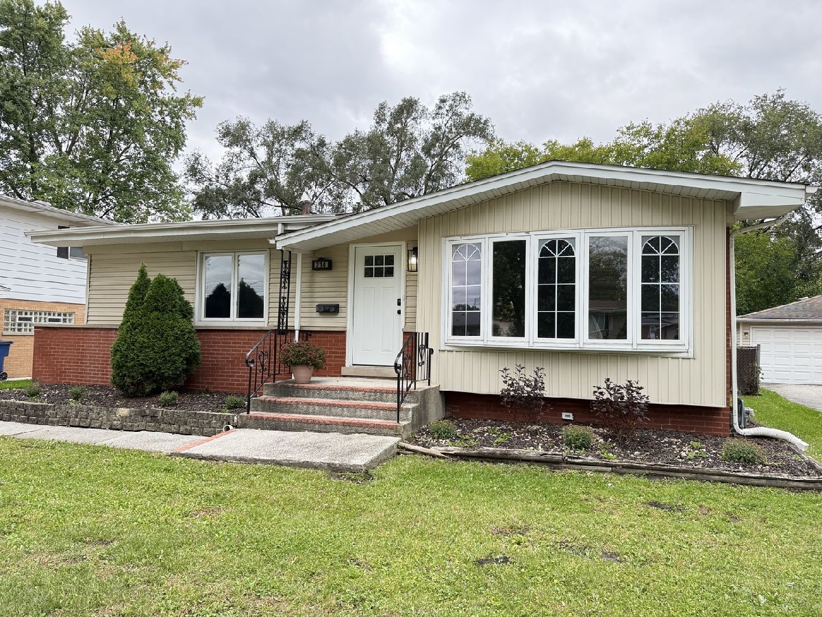 For Sale Glenwood Illinois, 214 Gay Court