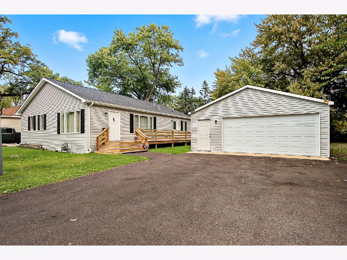  For Sale Ingleside Illinois, 35647 Grove Avenue