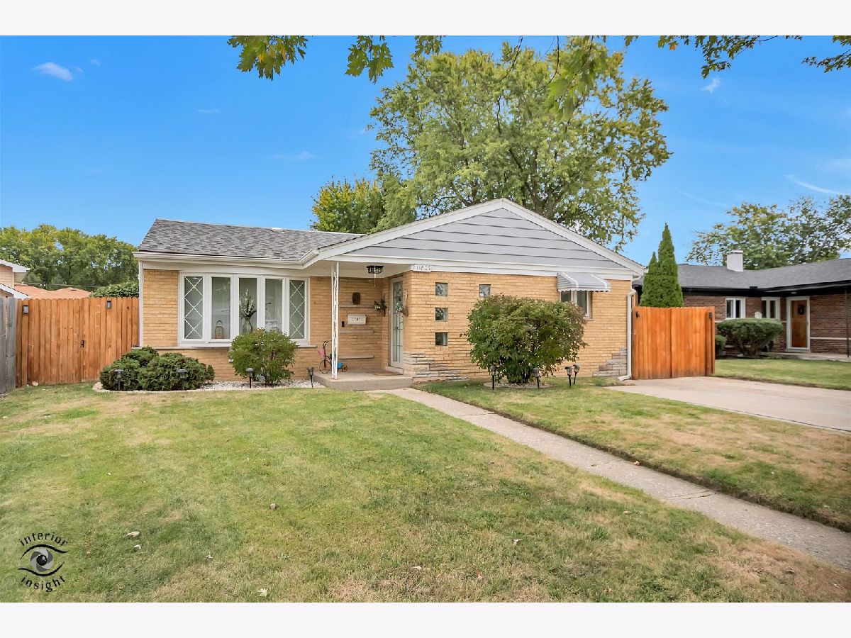 For Sale Alsip Illinois, 11623 Kolin Avenue