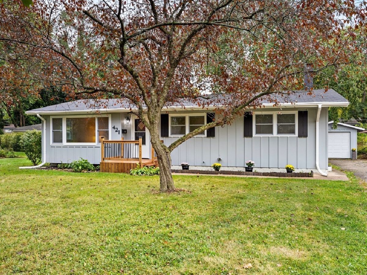  For Sale Crystal Lake Illinois, 421 Lake Avenue