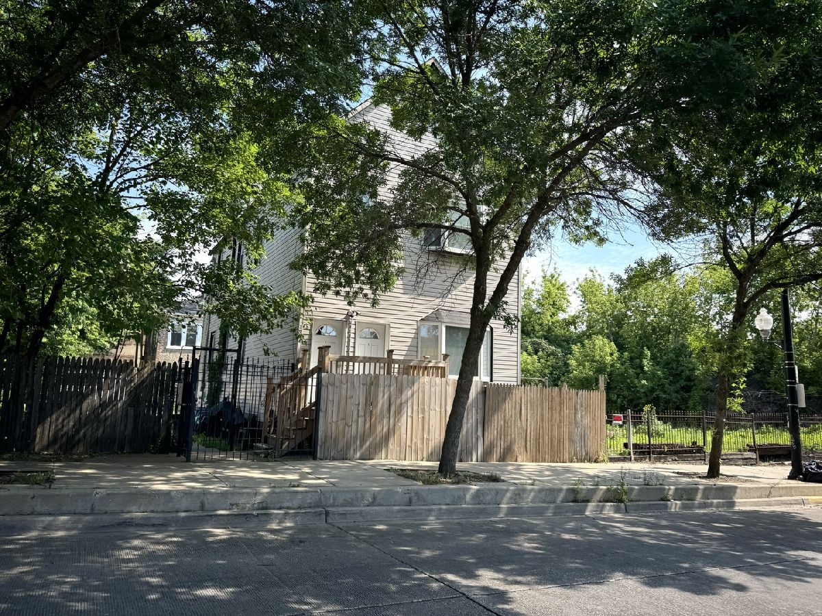 For Rent Chicago Illinois, 3904 Armitage