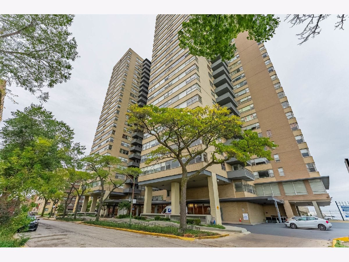 For Sale Chicago Illinois, 6301 Sheridan Road